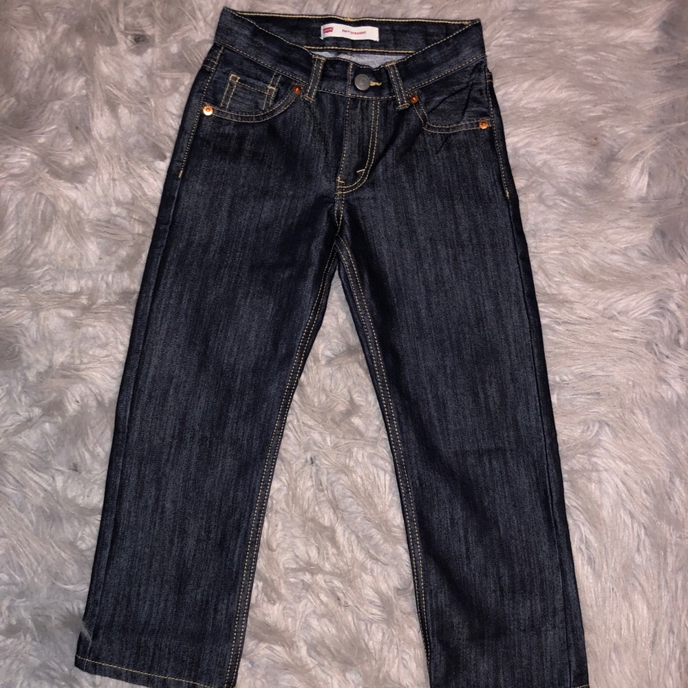 NWOT.  DARK LEVIS